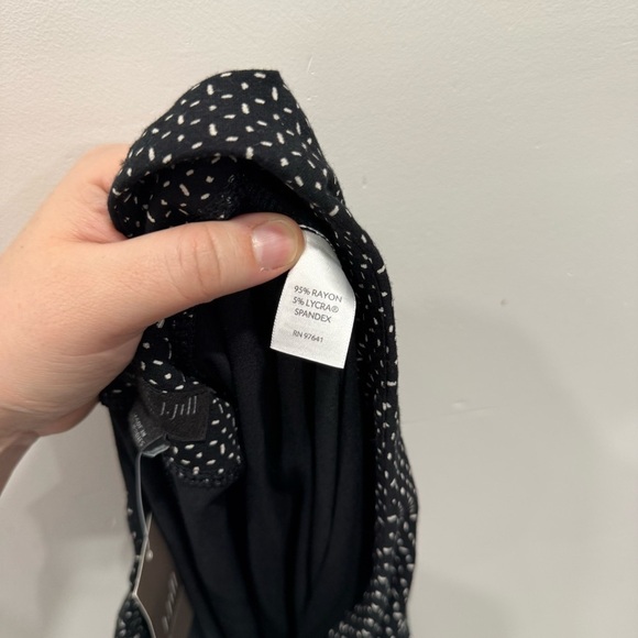 J. Jill Wearever Collection Full Leg Cropped Pants Printed Black Large - Picture 6 of 6